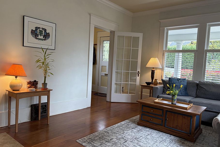 3039 St. Georges Avenue North Vancouver, BC - 6