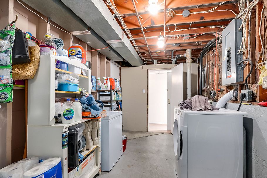 3712 Fir Street Burnaby, BC - 30