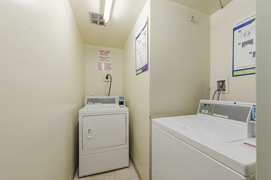 304 1825 W 8th Avenue Vancouver, BC - 30