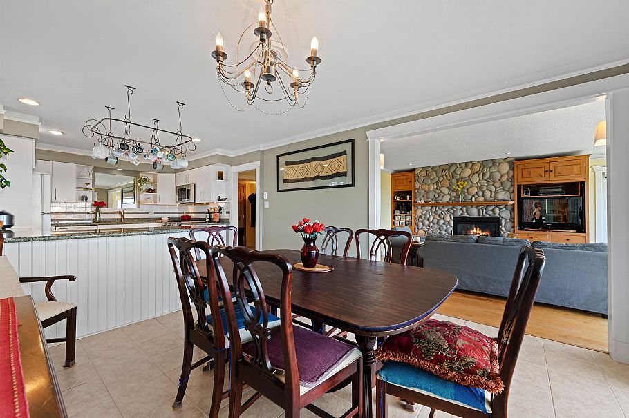 353 Newdale Court North Vancouver, BC - 10