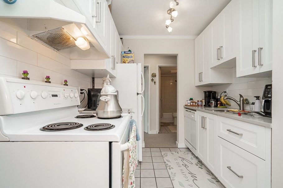 309 240 Mahon Avenue North Vancouver, BC - 31