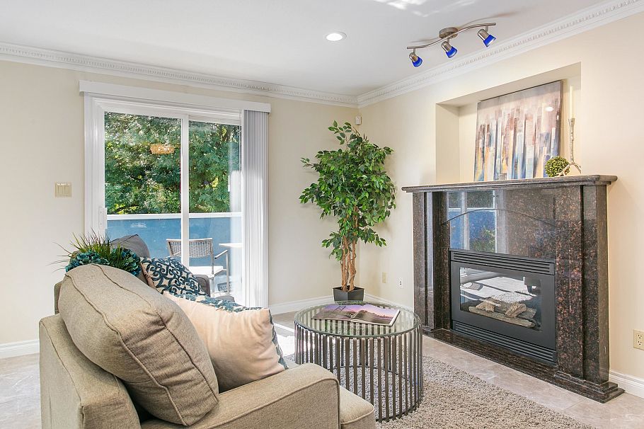 915 E 23rd Avenue Vancouver, BC - 3