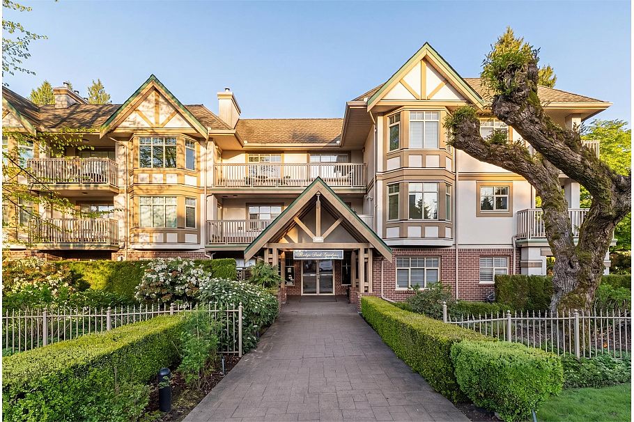 405 2059 Chesterfield Avenue North Vancouver, BC - 30