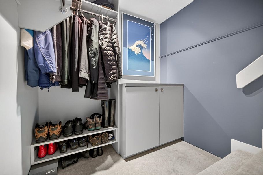 1261 W 7th Avenue Vancouver, BC - 34