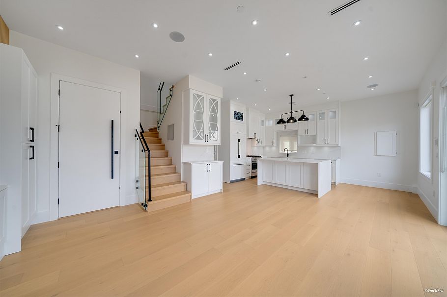 2 4463 Walden Street Vancouver, BC - 13