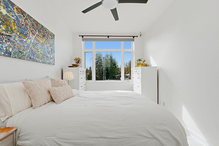 302 4479 W 10th Avenue Vancouver, BC - 18