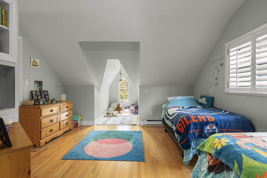 4549 W 12th Avenue Vancouver, BC - 18