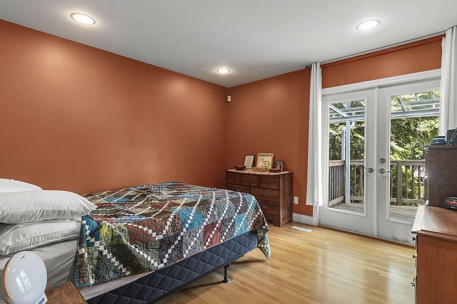 4549 W 12th Avenue Vancouver, BC - 15