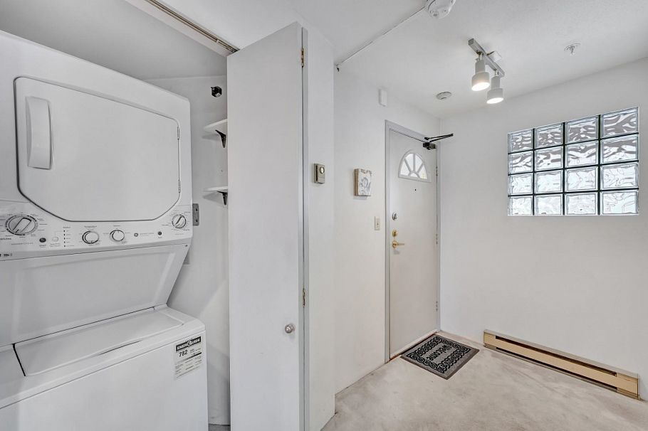 211 1210 W 8th Avenue Vancouver, BC - 20