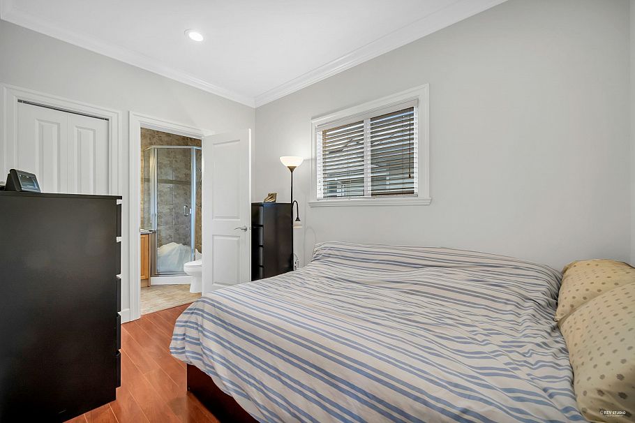 669 W 71st Avenue Vancouver, BC - 18