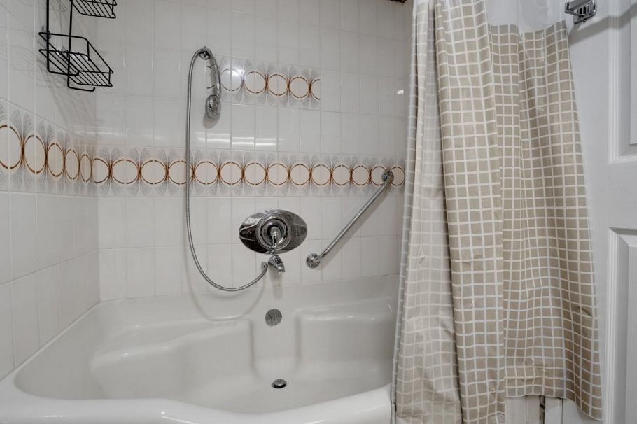 109 3875 W 4th Avenue Vancouver, BC - 14