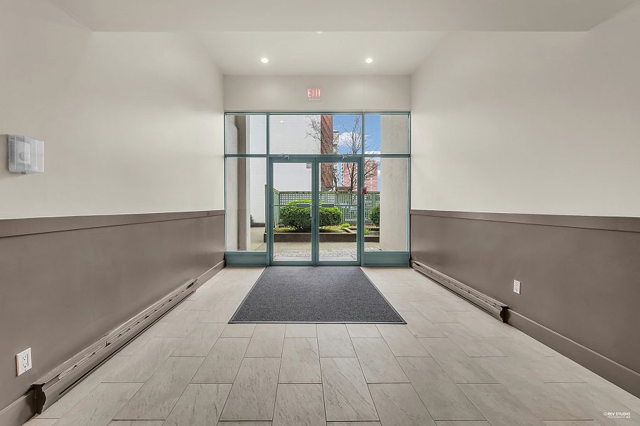 801 140 E 14 Street North Vancouver, BC - 31