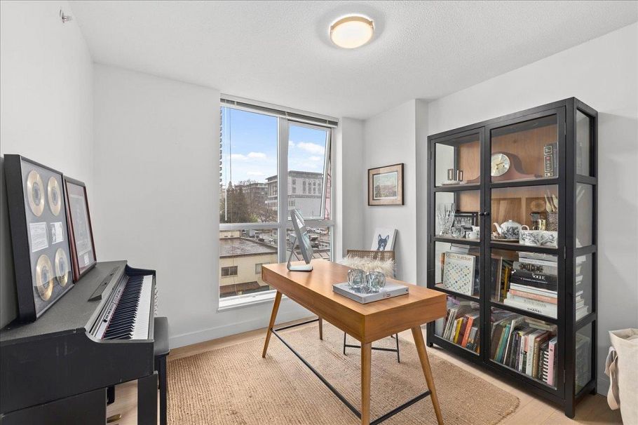 708 188 E Esplanade North Vancouver, BC - 22