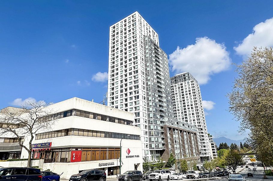 2703 5665 Boundary Road Vancouver, BC - 1