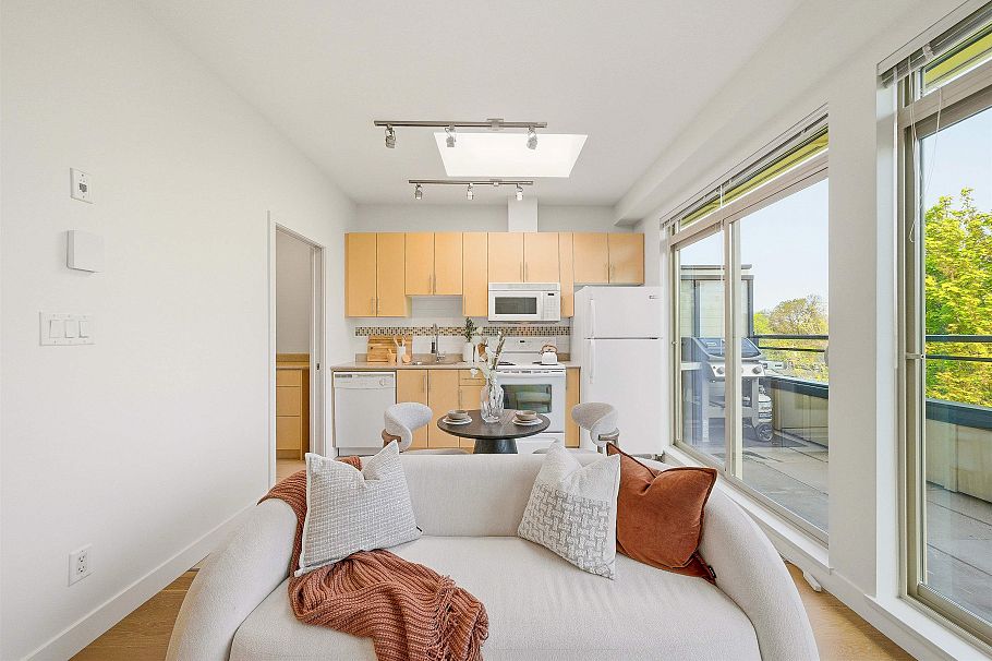 PH17 688 E 17th Avenue Vancouver, BC - 14