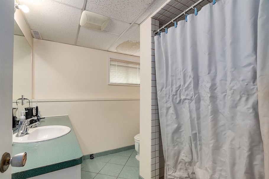 3712 Fir Street Burnaby, BC - 26