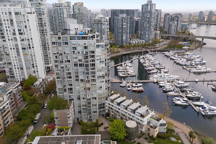 1201 1228 Marinaside Crescent Vancouver, BC - 27