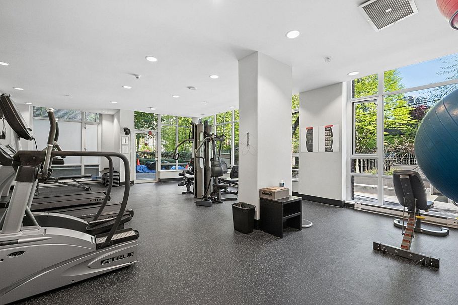 1906 1088 Richards Street Vancouver, BC - 23