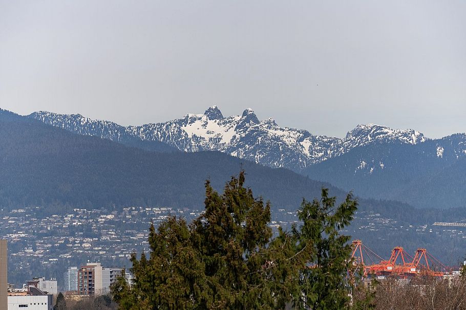 329 710 E 6th Avenue Vancouver, BC - 23