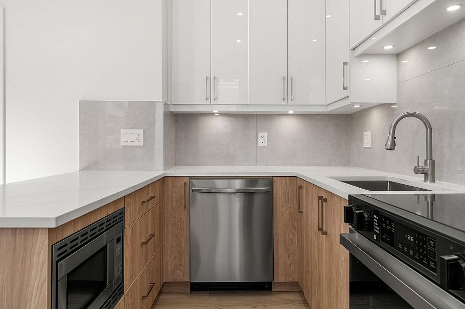 2 3583 Haida Drive Vancouver, BC - 23