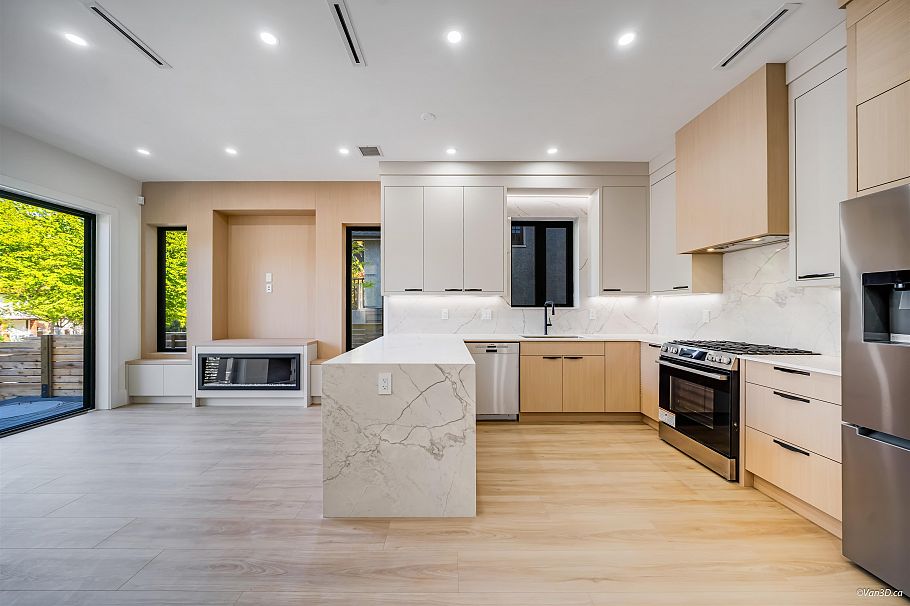 1 2636 Mcgill Street Vancouver, BC - 10