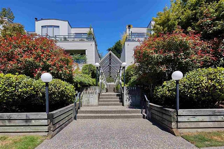 3 2150 SE Marine Drive Vancouver, BC - 1