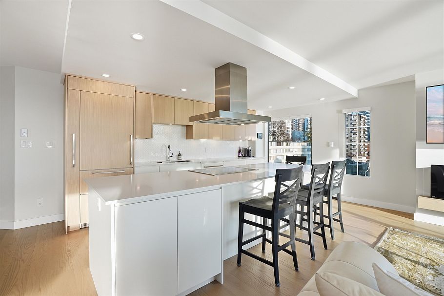 901 1311 Beach Avenue Vancouver, BC - 6