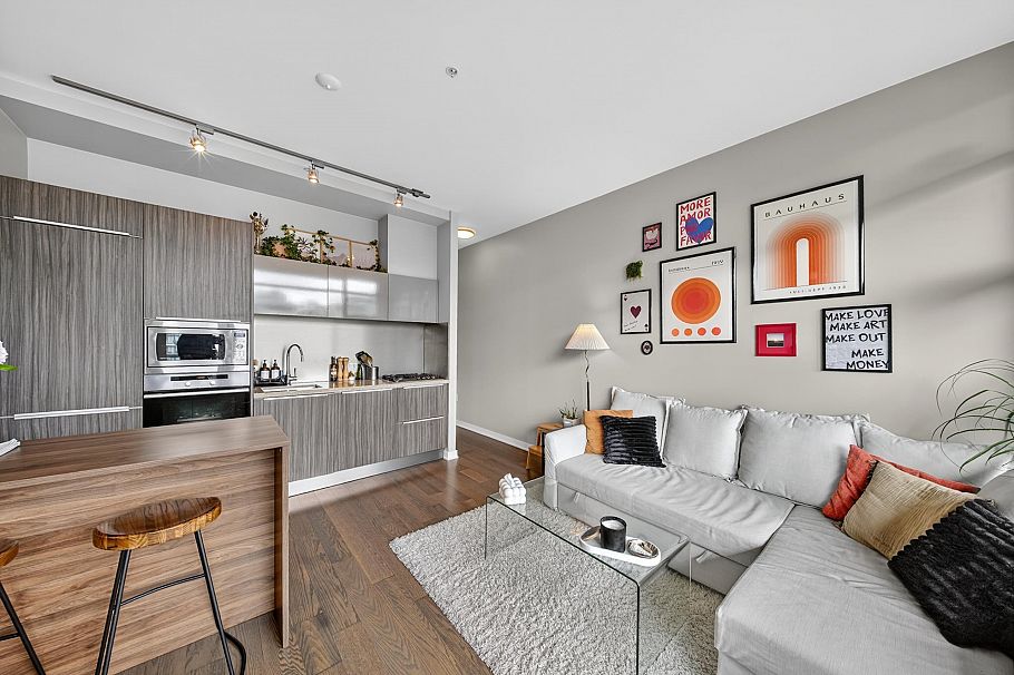 704 123 W 1st Avenue Vancouver, BC - 3