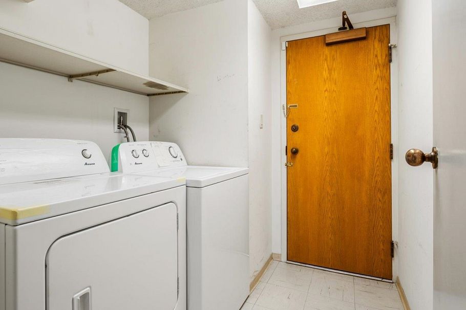 1003 1860 Robson Street Vancouver, BC - 26