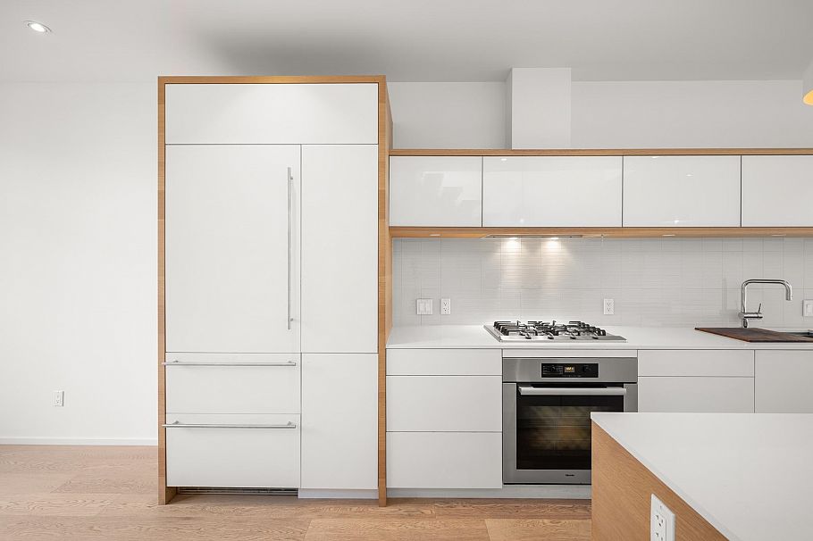 1889 W 2nd Avenue Vancouver, BC - 14