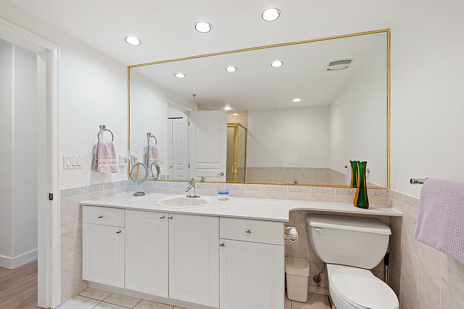 103 1145 E 29th Street North Vancouver, BC - 27