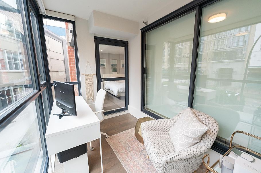 201 289 Drake Street Vancouver, BC - 16