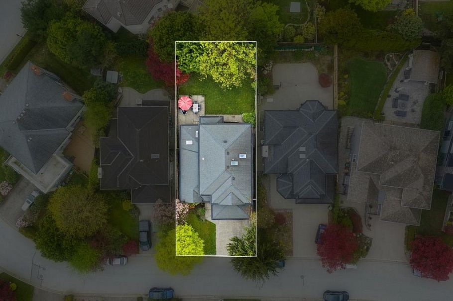 1659 Orkney Place North Vancouver, BC - 40