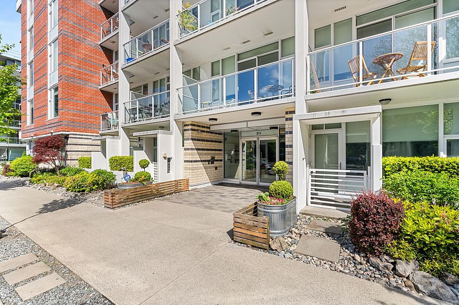 304 311 E 6th Avenue Vancouver, BC - 1