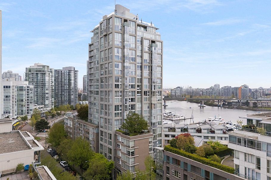 1201 1228 Marinaside Crescent Vancouver, BC - 25