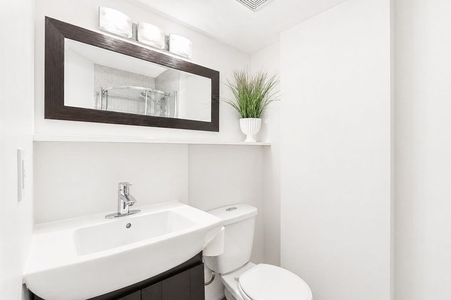 4072 Violet Street North Vancouver, BC - 25