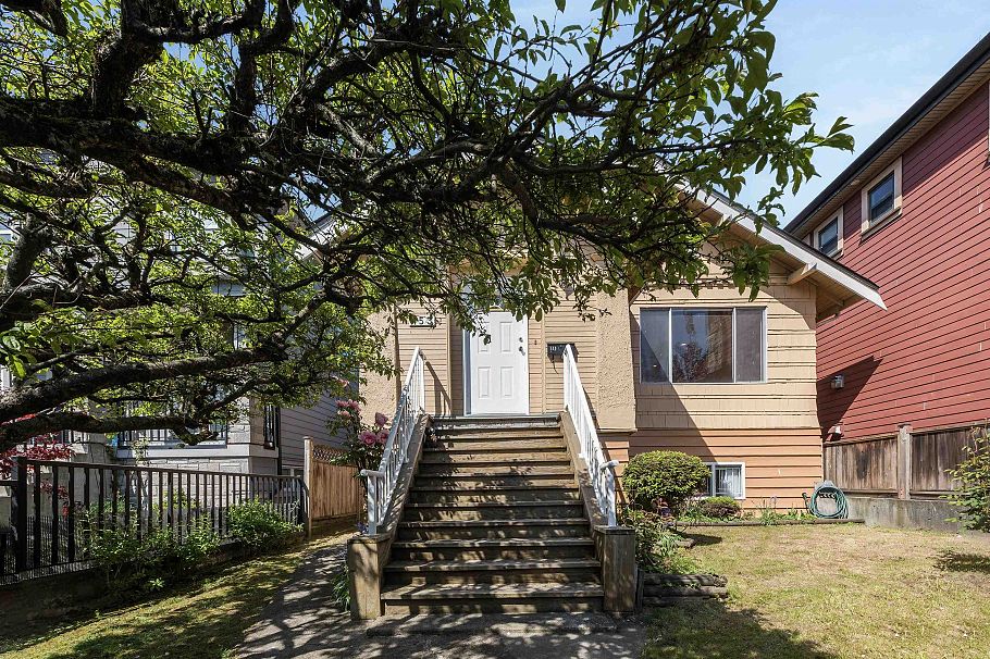 153 SE Marine Drive Vancouver, BC - 19