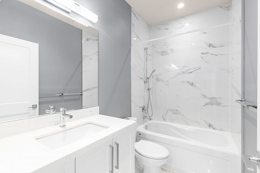 315 E 20th Street North Vancouver, BC - 32