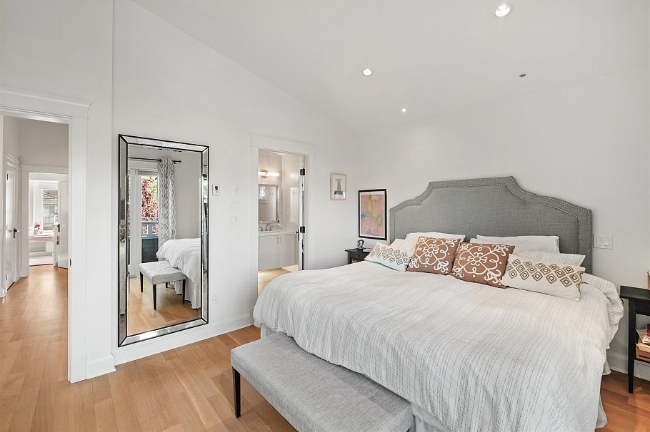 1008 E 14th Avenue Vancouver, BC - 21