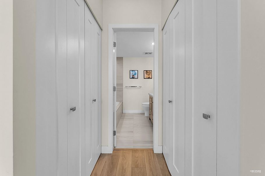 801 140 E 14 Street North Vancouver, BC - 29