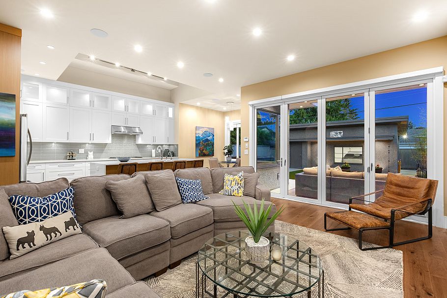 315 E 20th Street North Vancouver, BC - 10