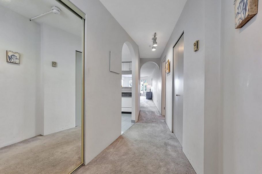 211 1210 W 8th Avenue Vancouver, BC - 17