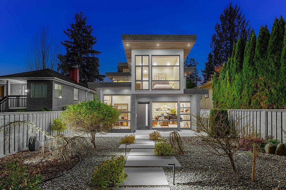 315 E 20th Street North Vancouver, BC - 33