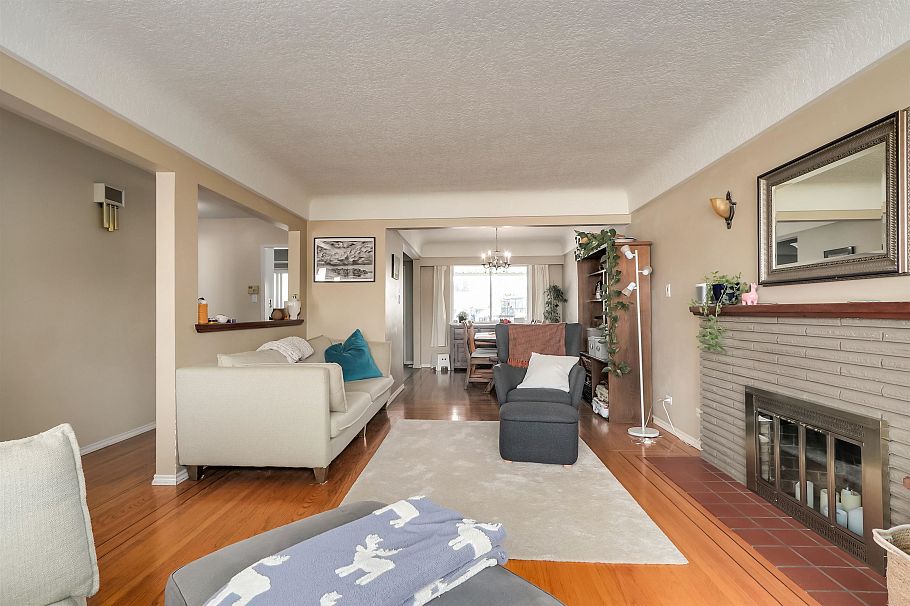 3712 Fir Street Burnaby, BC - 4