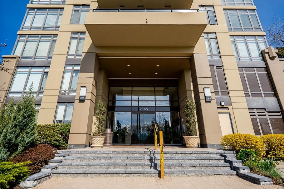 905 2345 Madison Avenue Burnaby, BC - 3