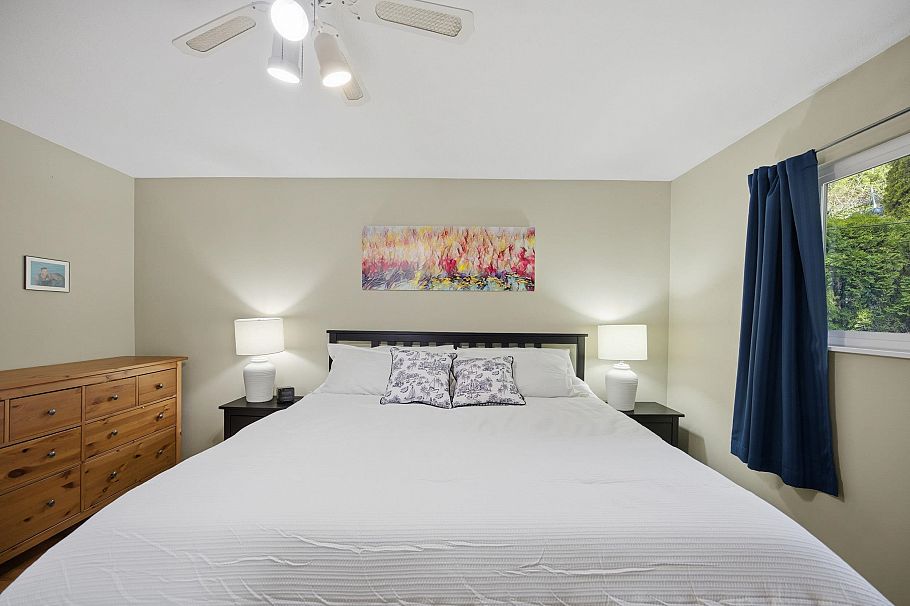 4057 Marine Drive Burnaby, BC - 14