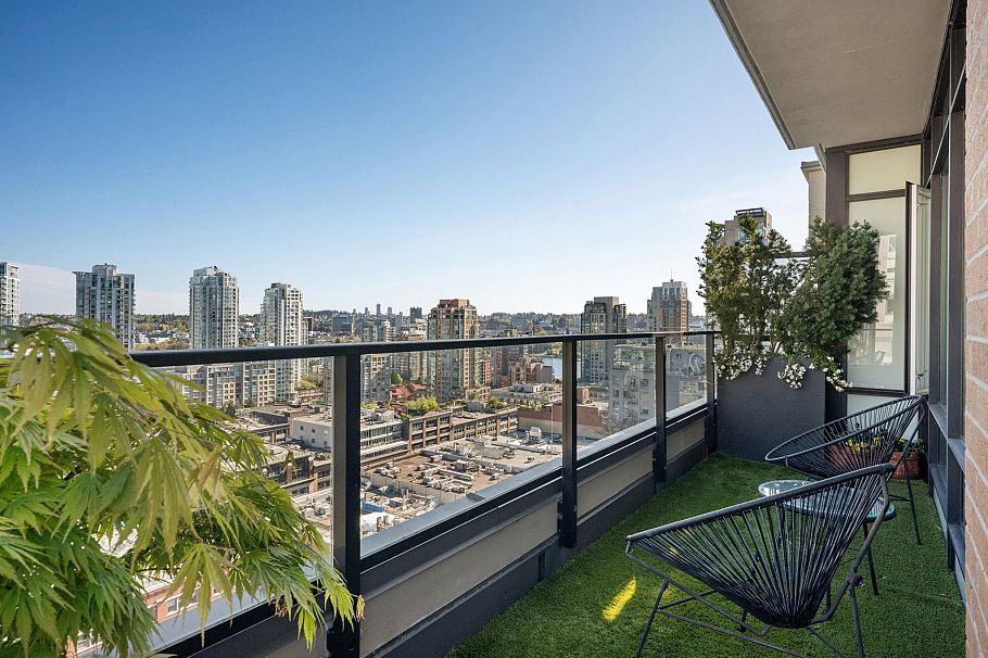 1906 1088 Richards Street Vancouver, BC - 19