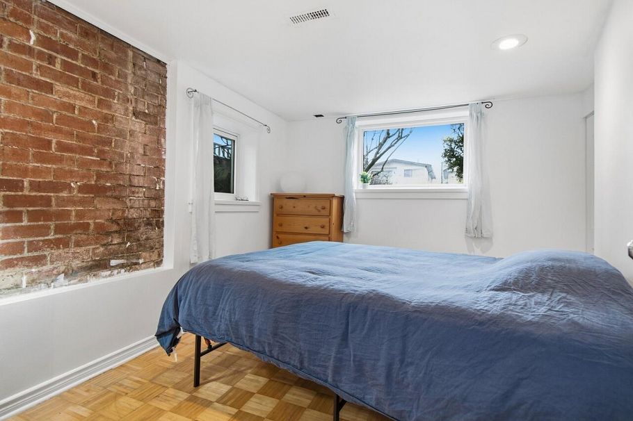 3039 Grant Street Vancouver, BC - 25