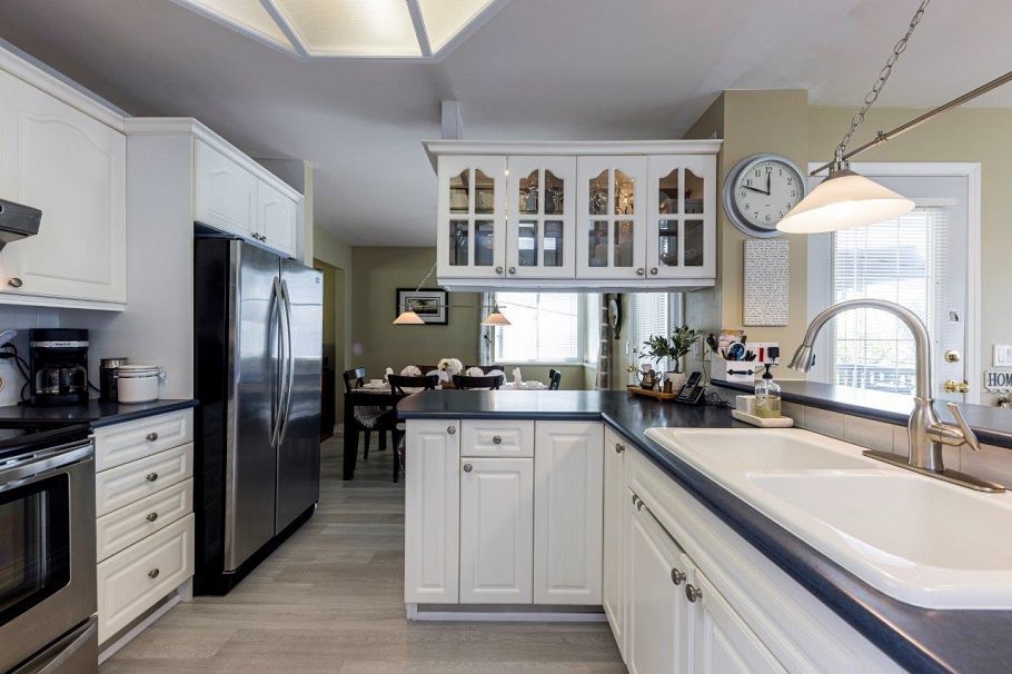 895 E 12th Street North Vancouver, BC - 8