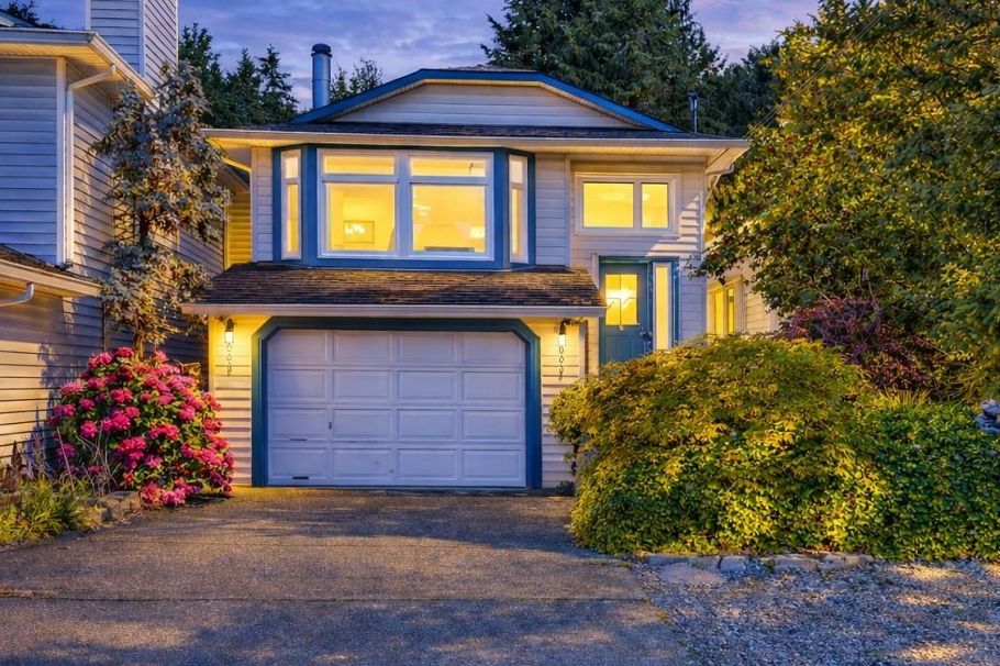 4057 Marine Drive Burnaby, BC - 39